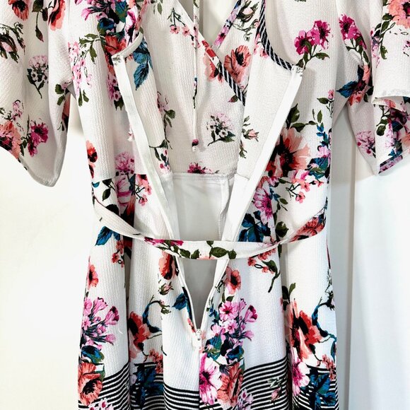 White & Black Stripes and Floral Print Flutter Sleeve Tie Waist Rompers XXL - Picture 11 of 11